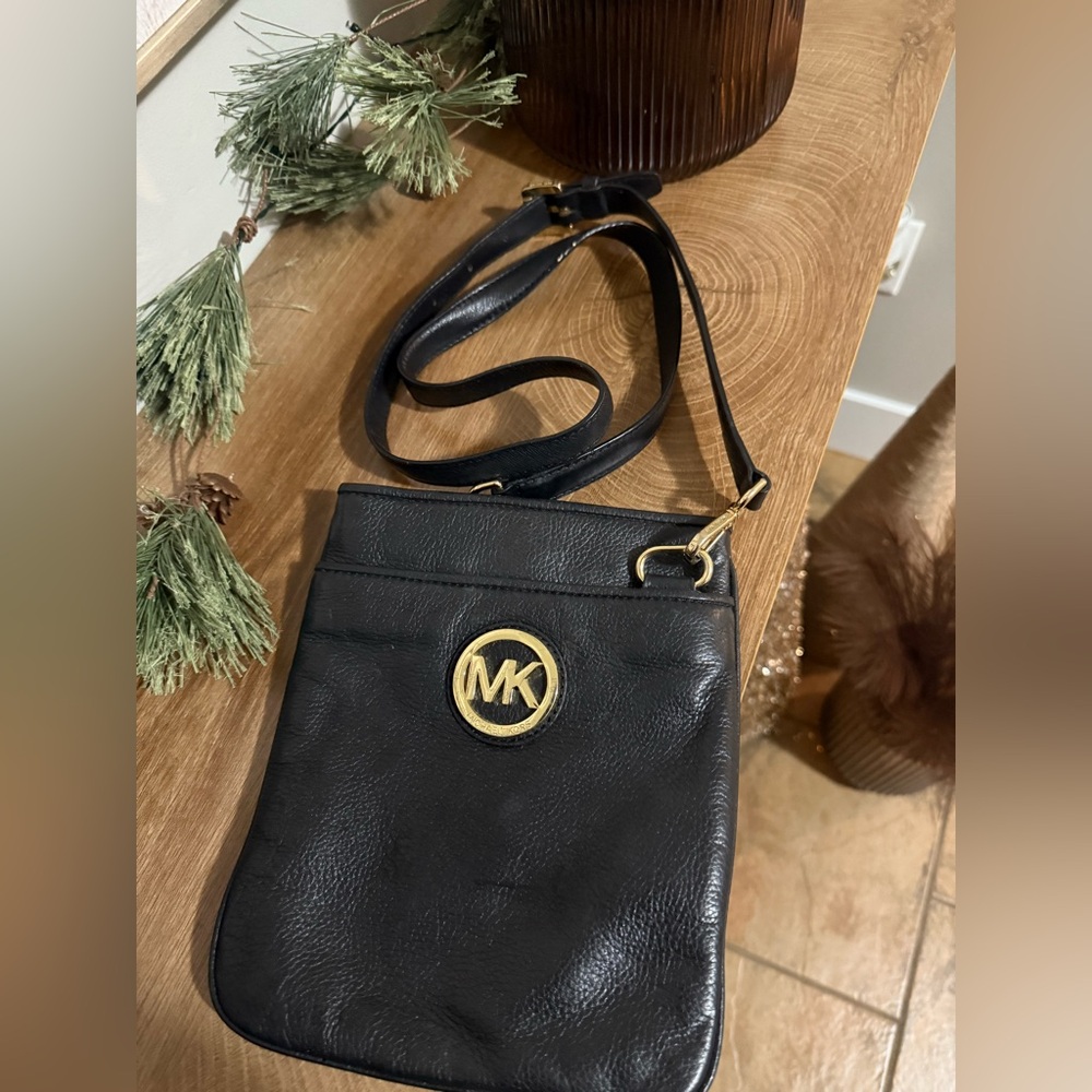 Michael Kors Fulton Black Leather Crossbody with Gold Logo